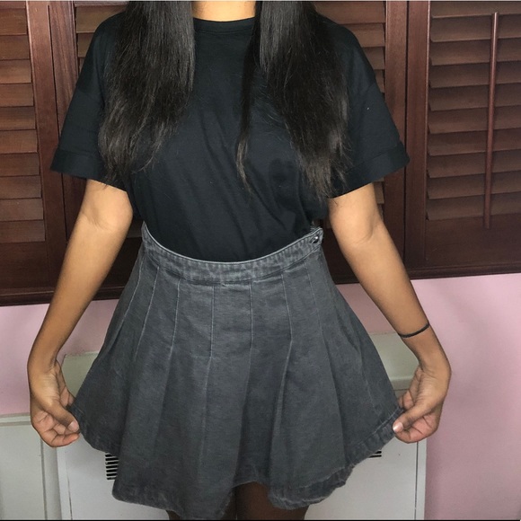 Forever 21 Dresses & Skirts - Forever 21 Black Jean Mini Skirt
